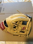 Rawlings Rcs Custom Series 11.5 Baseball Glove Rht Leather New. Fixed Price $69.99.