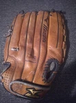 Mizuno Prospect GPL1200 Y2 Baseball Glove Mitt 12" Rht Power Close Eel Flex. Fixed Price $14.00.