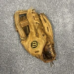 Wilson A2900 Steerhide Softball Glove Snap Action Pro-back Nylon Stitched Rht. Fixed Price $38.98.