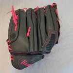 Franklin Baseball Glove 10.5 Inch Youth Pink Gray Hand Crafted Rh Throw 22708. Fixed Price $9.99.