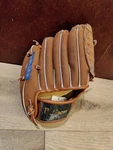 Wilson Signature Edition A2820 First Base Mitt 9 3/4" Snap Action Rht Glove. Fixed Price $9.99.