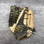 Wilson A1000 12.5 Inch Baseball Glove Rht Tan Black Right Hand Throw. Fixed Price $44.99.