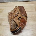 Vintage Wilson Ron Guidry Signature Series Baseball Glove A2236. Fixed Price $24.99.