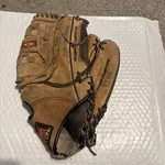 Easton Baseball Softball Glove EX900 14" Competition Series. Fixed Price $17.99.