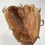 Spalding Players Series 42-821 Competition Softball Glove Mitt 12". Fixed Price $17.99.