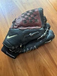 Nike Athena Womens 12 Softball Glove Right Hand Throw 'brown/red' Black. Fixed Price $49.00.