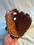 Mizuno Mz 90 Left Hand Catching (throw Right) Glove Inches Childs Used. Fixed Price $35.00.