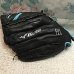 Mizuno Finch Glove GPL1205F10 Rht Softball Power Close 12.5 Black Blue. Fixed Price $22.90.