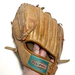 Pro Leager Baseball Glove, Model LL-77 Vintage, Top Grain Leather, Korea. Fixed Price $27.00.