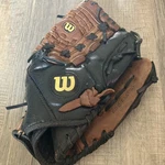 Wilson Pro Select Baseball Glove A2476 Leather Dual Hinge Rht 12 1/2" Mitt. Fixed Price $29.00.