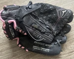 Mizuno Finch GPP1108 Softball Baseball Glove 11" Girl Pre-owned Left Hand Catch. Fixed Price $16.00.