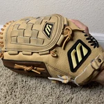 Mizuno MVP-1225 Vintage Pro 12.25 Pitchers Baseball Softball Glove Lht. Fixed Price $55.00.