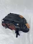 Wilson A350 MLB125 Right Hand Throw 12.5 Leather Baseball Glove Rht. Fixed Price $18.00.