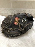 Easton EX211 Fully Broken In Game Ready 32 Baseball Catchers Mitt Left Throw. Fixed Price $200.00.
