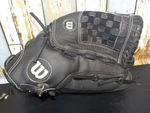 Wilson A360 14 Black Leather Baseball Glove A03RS17 Rht. Fixed Price $29.95.