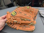 Wilson Fastpitch A2488 12" Glove Right Handed Baseball. Fixed Price $14.94.
