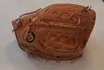 Vintage Wilson George Brett A2244 Rht Baseball Glove Mitt Leather (B3-A10). Fixed Price $34.99.