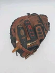 Wilson Catchers Mitt 32 3/4 A0900 3XCM 3XWELTING Ecco Leather Baseball Softball. Fixed Price $34.95.