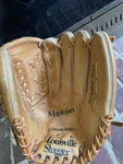 Louisville Slugger Magician HBG50 Pro Softball Model 100% Cowhide Rt Hand Throw. Fixed Price $19.99.