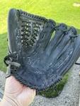 Mizuno Future Pro Model GMVP1150PY1 Youth Baseball Glove 11.5 Throw Right. Fixed Price $61.62.