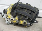 Nwt Easton Youth Havoc 11-INCH Baseball Glove/mitt.brand New For 2024.. Fixed Price $38.99.