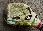 Louisville Slugger 12" Closed Web Baseball Softball Glove 25CR5-1250 Lht. Fixed Price $44.95.