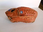 Spalding Leather Baseball Glove 42-625 Competition Series Reflex Hinge D. Gooden. Fixed Price $17.95.