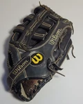 Vntg Big Wilson Optima 2898 Gold Series Black Softball Glove Right Throw. Fixed Price $24.50.