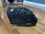 Easton 13" Black Magic Baseball Glove BX1300B Lht Left Hand Throw Excell Cond A+. Fixed Price $19.99.