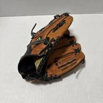 Wilson A2479 Pro Youth Right Hand Throw Baseball Glove 10.5. Fixed Price $17.95.