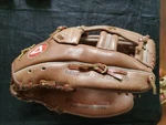 Diamond D2000 "pick-it" 14 Pro Softball Baseball Glove Rht. Fixed Price $49.90.
