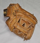Wilson A2153 11" Lht Chris Speier Signature Baseball Glove. Fixed Price $39.95.