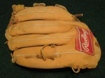 Rawlings RSG30H Baseball Softball Glove 13" Rht. Fixed Price $25.00.