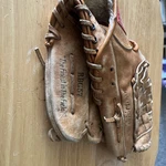 Rawlings Leather RBG57 Baseball Glove Right Throw 11 Inch. Fixed Price $29.00.