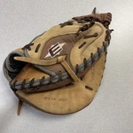 Easton Stealth Travel STB-22 Baseball Catchers Mitt Right Hand Throw Glove. Fixed Price $39.99.
