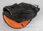 Rawlings BEA01 Pro Lite Toe Heart Of The Hide Catcher's Gold Glove Series Rht. Fixed Price $199.99.