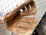 Pete Rose Mizuno Fielders Glove Mt 6000/. Free Postage!!!!!. Fixed Price $28.00.