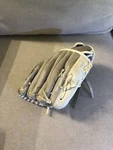 Rawlings HFP125GW Youth Rht Highlight Series Leather Shell Zero Shock. Fixed Price $14.00.