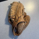 1970S Era Pine Matsukan MS1800 Japan-made Pro Model Glove Deep-set Pocket Arc. Fixed Price $124.50.