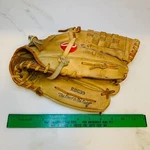 Rawlings RBG39 Glove Ricky Henderson Model Pre Owned Deepwell 10.5 Inch. Fixed Price $18.97.