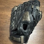 Demarini Diablo Baseball Softball Glove Rh Right Hand Throw A0725 DB14. Fixed Price $71.99.