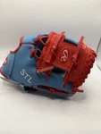 St. Louis Cardinals Youth Baseball Glove, Official Rawlings Ages 7-9 Blue/red. Fixed Price $15.00.