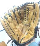 Louisville Slugger GEN1200BM Baseball Glove 12" Leather Genesis Lht Good Usable. Fixed Price $9.99.
