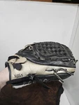Mizuno GPP1075D Youth Power Close Ball Glove 10.75 Rht. Fixed Price $15.29.