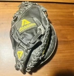 Akadema Professional Model Baseball Glove ADS90 Rookie Series Rht. Fixed Price $29.99.
