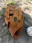 Spalding Classic Softball Glove Rht Top Grain Leather Ez-flex. Fixed Price $20.00.