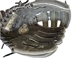 Franklin 4881 Professional Series Rht 12 Baseball Glove Premium Leather. Fixed Price $39.00.