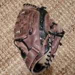 Mizuno Franchise Series 12.5" MZ1250 Baseball Glove Rht Superior Design. Fixed Price $18.00.