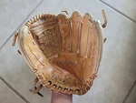 Vintage Rawlings Baseball Glove Cal Ripkin Jr. RBG90F Rht Righty Arch Basket-web. Fixed Price $19.00.