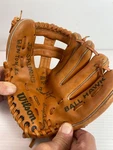 Wilson Ball Hawk Kids Glove A2285 Rht 9.5 Index To Base. Fixed Price $18.95.